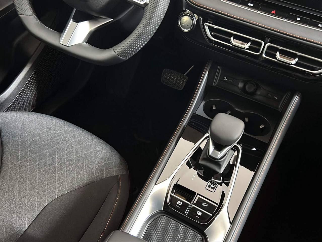 MG HS HEV Comfort VARI COLORI DISPONIBILI - 26