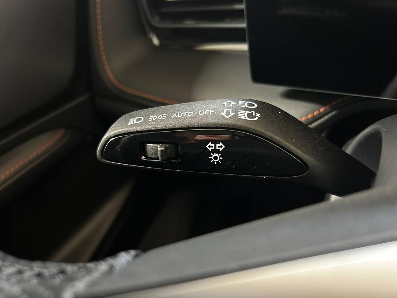 MG HS HEV Luxury VARI COLORI DISPONIBILI - 19