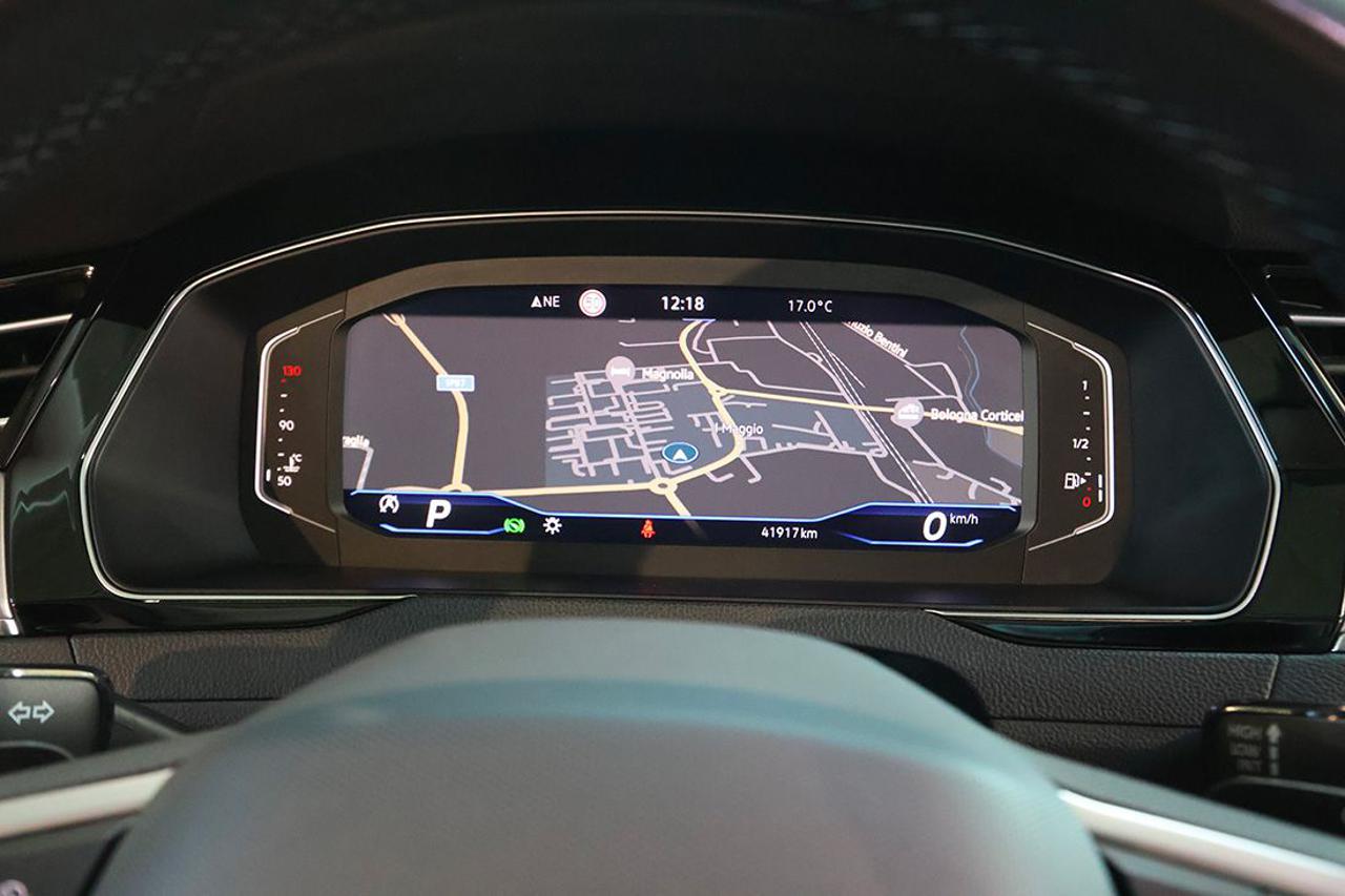 VOLKSWAGEN Passat Variant 2.0 TDI SCR EVO DSG Executive - 28