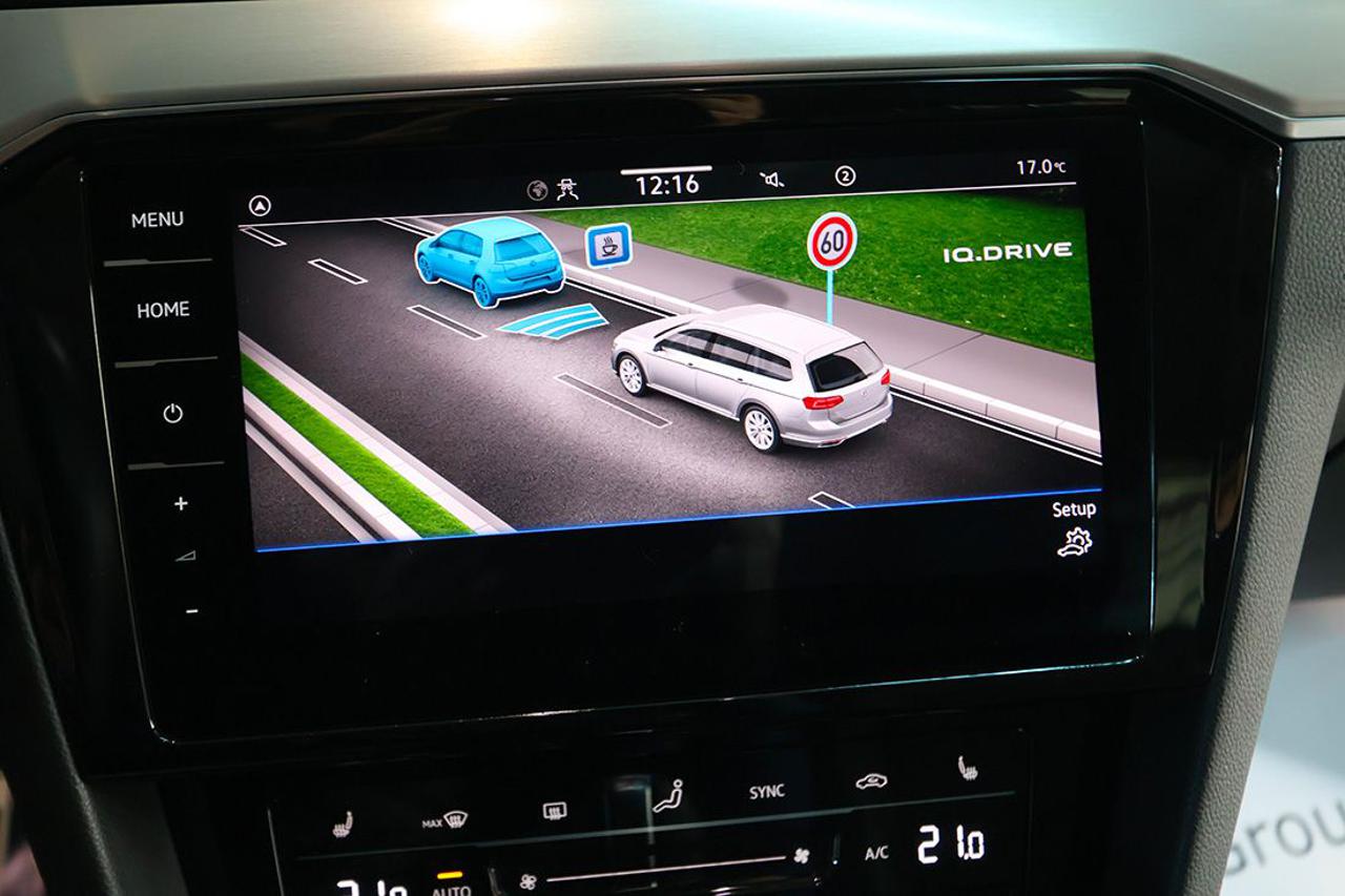 VOLKSWAGEN Passat Variant 2.0 TDI SCR EVO DSG Executive - 25