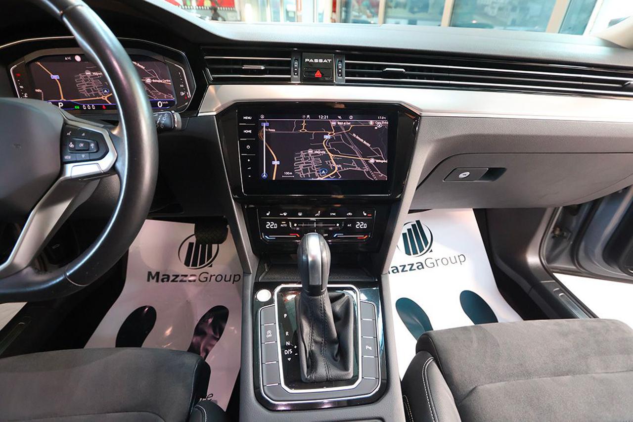 VOLKSWAGEN Passat Variant 2.0 TDI SCR EVO DSG Executive - 30