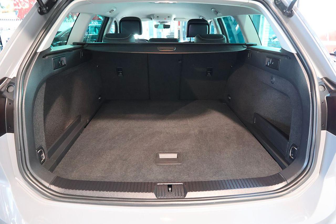 VOLKSWAGEN Passat Variant 2.0 TDI SCR EVO DSG Executive - 12