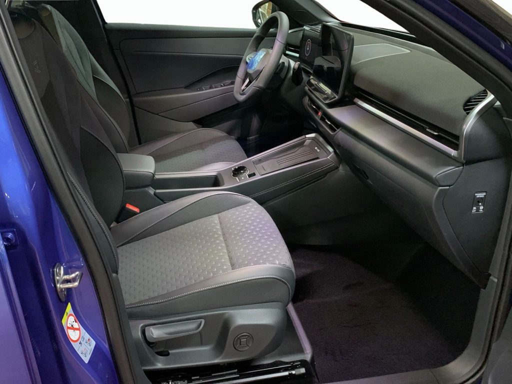 VOLKSWAGEN T-Roc 1.5 etsi r-line 150cv dsg - 6