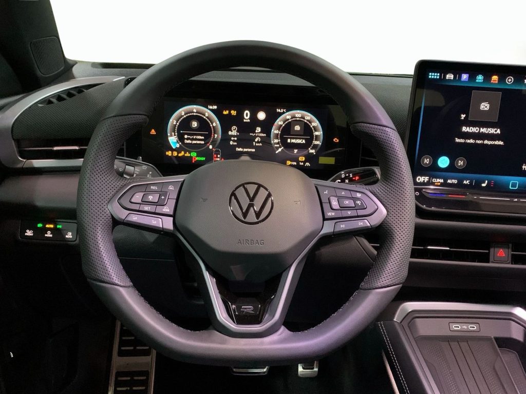VOLKSWAGEN T-Roc 1.5 etsi r-line 150cv dsg - 8