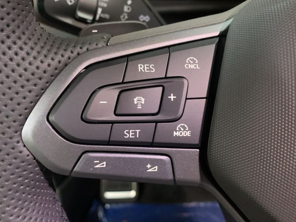 VOLKSWAGEN T-Roc 1.5 etsi r-line 150cv dsg - 10