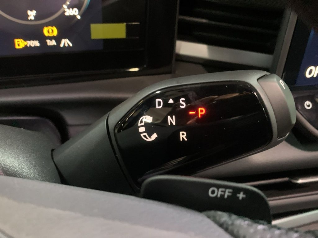 VOLKSWAGEN T-Roc 1.5 etsi r-line 150cv dsg - 11