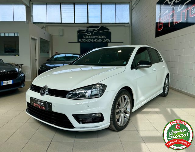VOLKSWAGEN Golf Bianco pastello