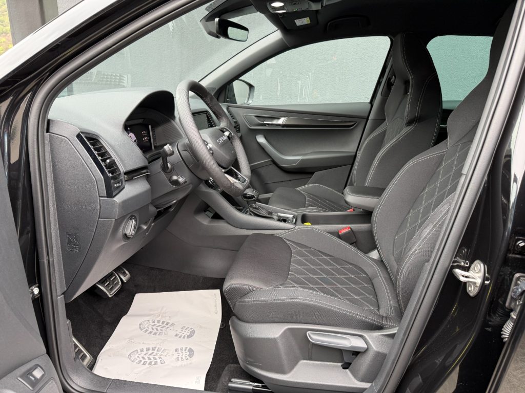 SKODA Karoq 2.0 TDI 4x4 DSG SportLine Matrix Navi ACC Camera - 4