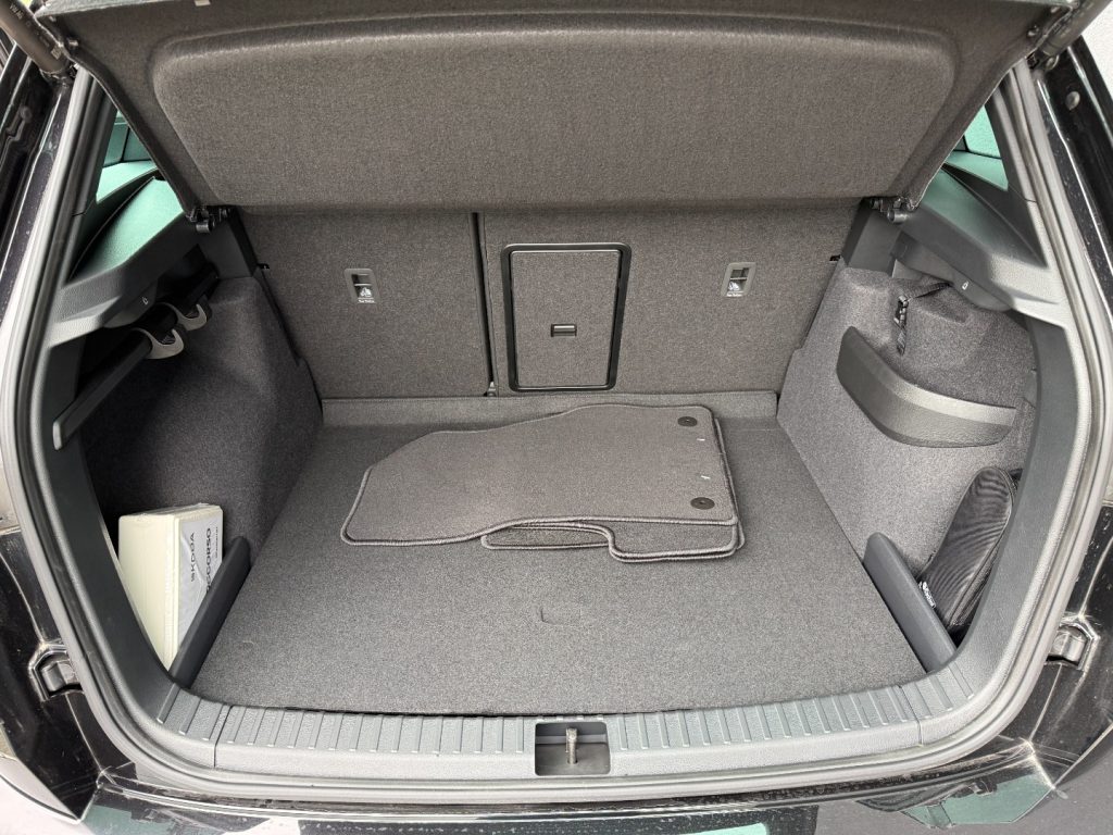 SKODA Karoq 2.0 TDI 4x4 DSG SportLine Matrix Navi ACC Camera - 24