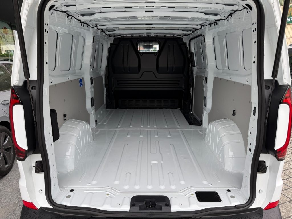 VOLKSWAGEN Transporter 2.0 TDI DSG 4Motion PL-TN VAN LED App Connect - 14