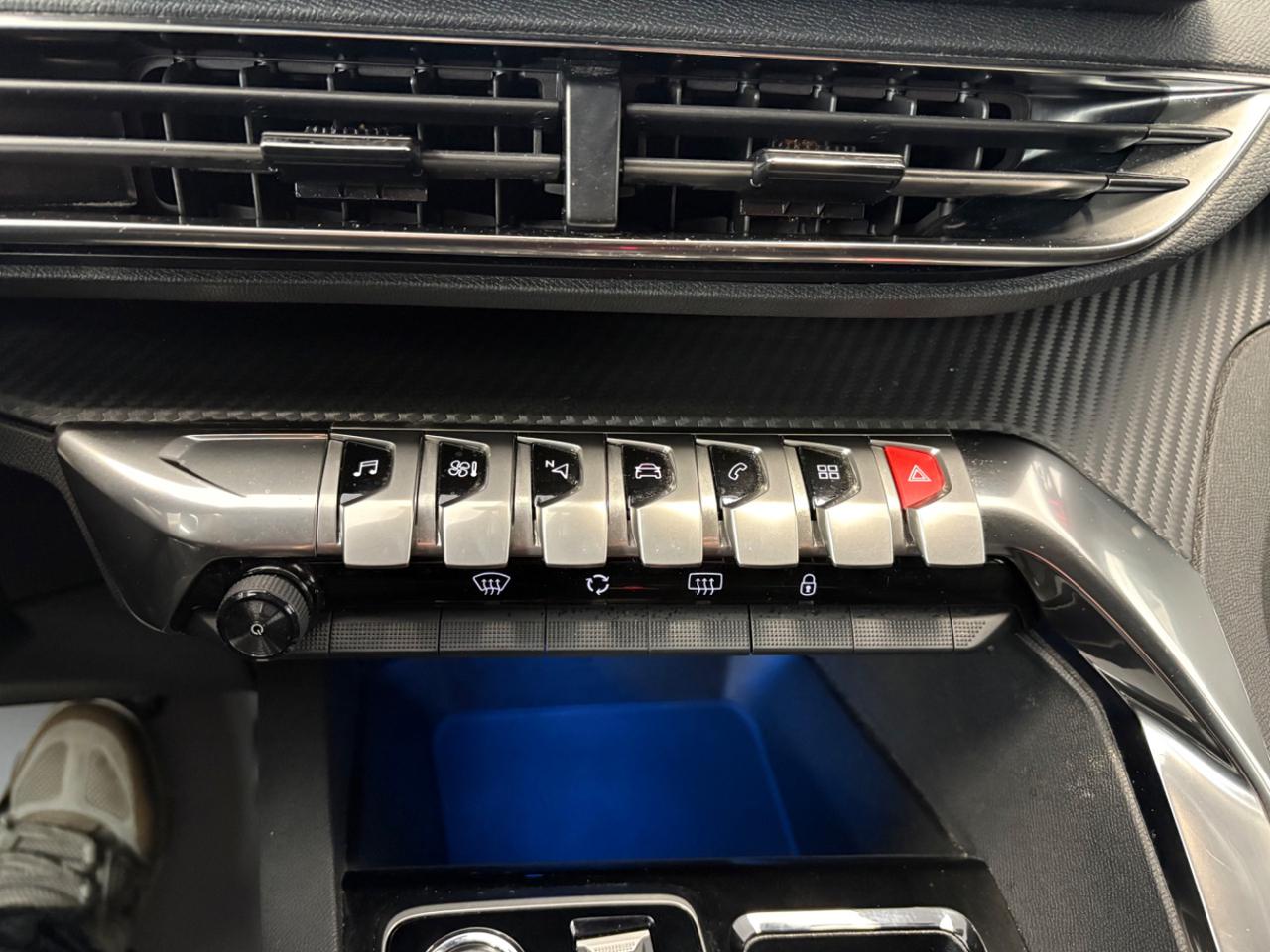 PEUGEOT 3008 BlueHDi 130 S&S EAT8 Allure Pack - 15