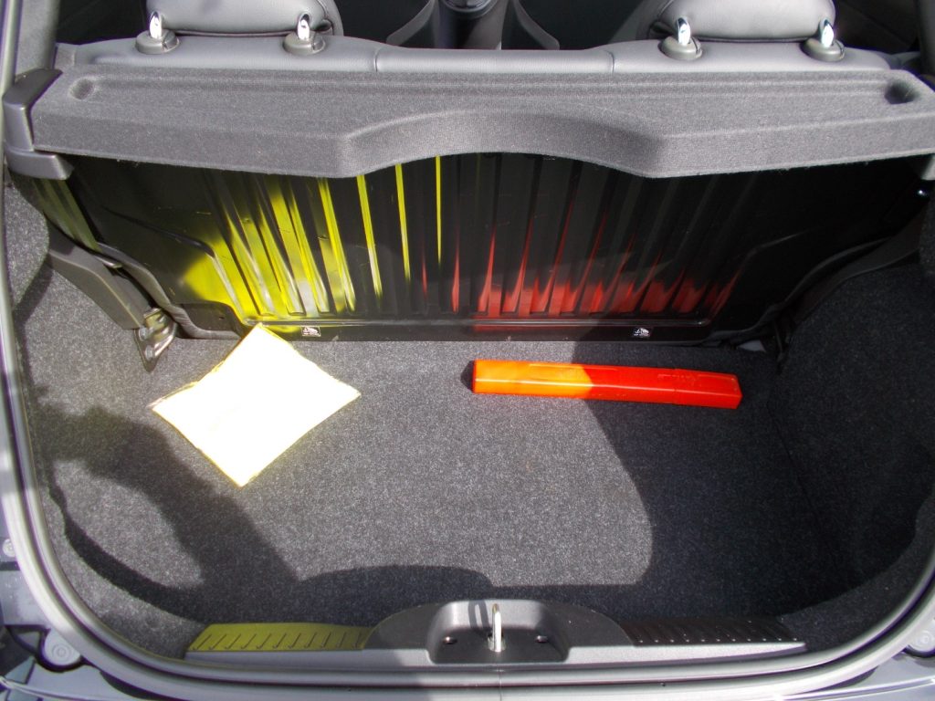 FIAT 500 1.0 Hybrid Connect - 16