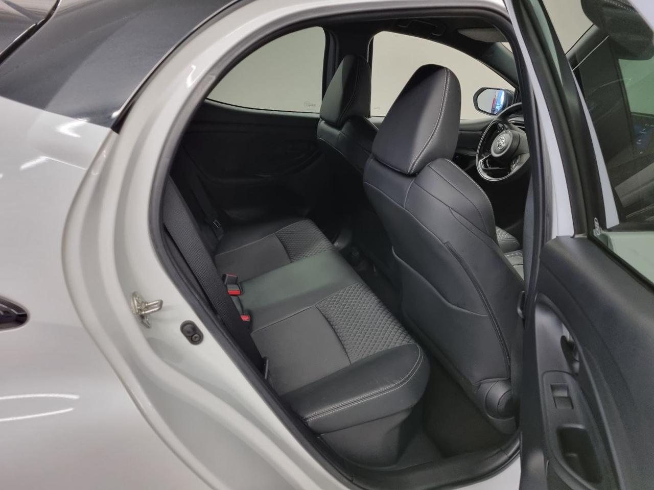 TOYOTA Yaris 1.5 Hybrid 5 porte Style - 10