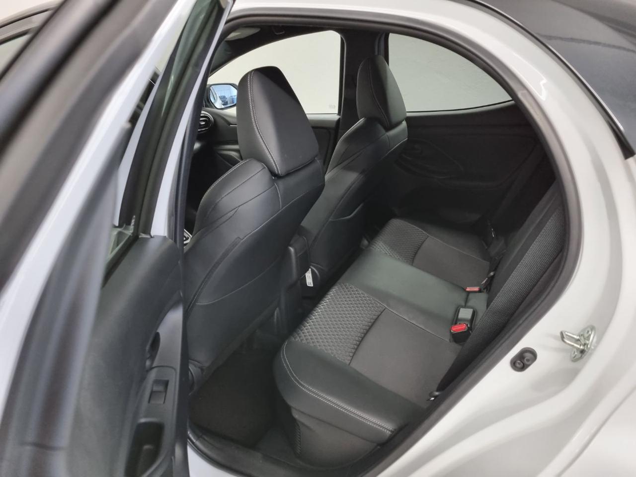 TOYOTA Yaris 1.5 Hybrid 5 porte Style - 13