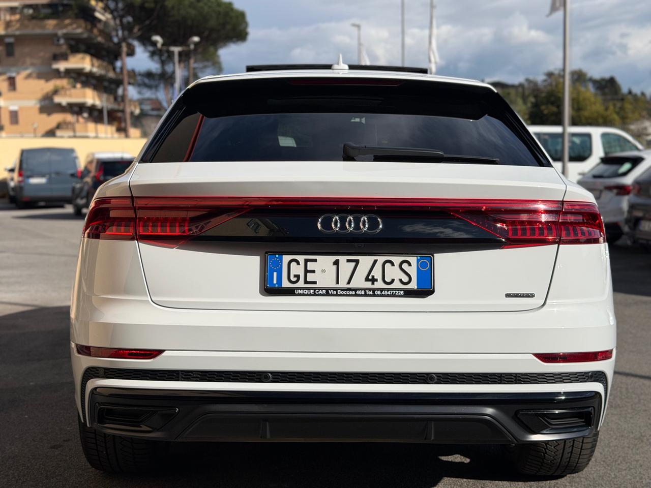 AUDI Q8 50 TDI 286 CV quattro tiptronic S-LINE - 6