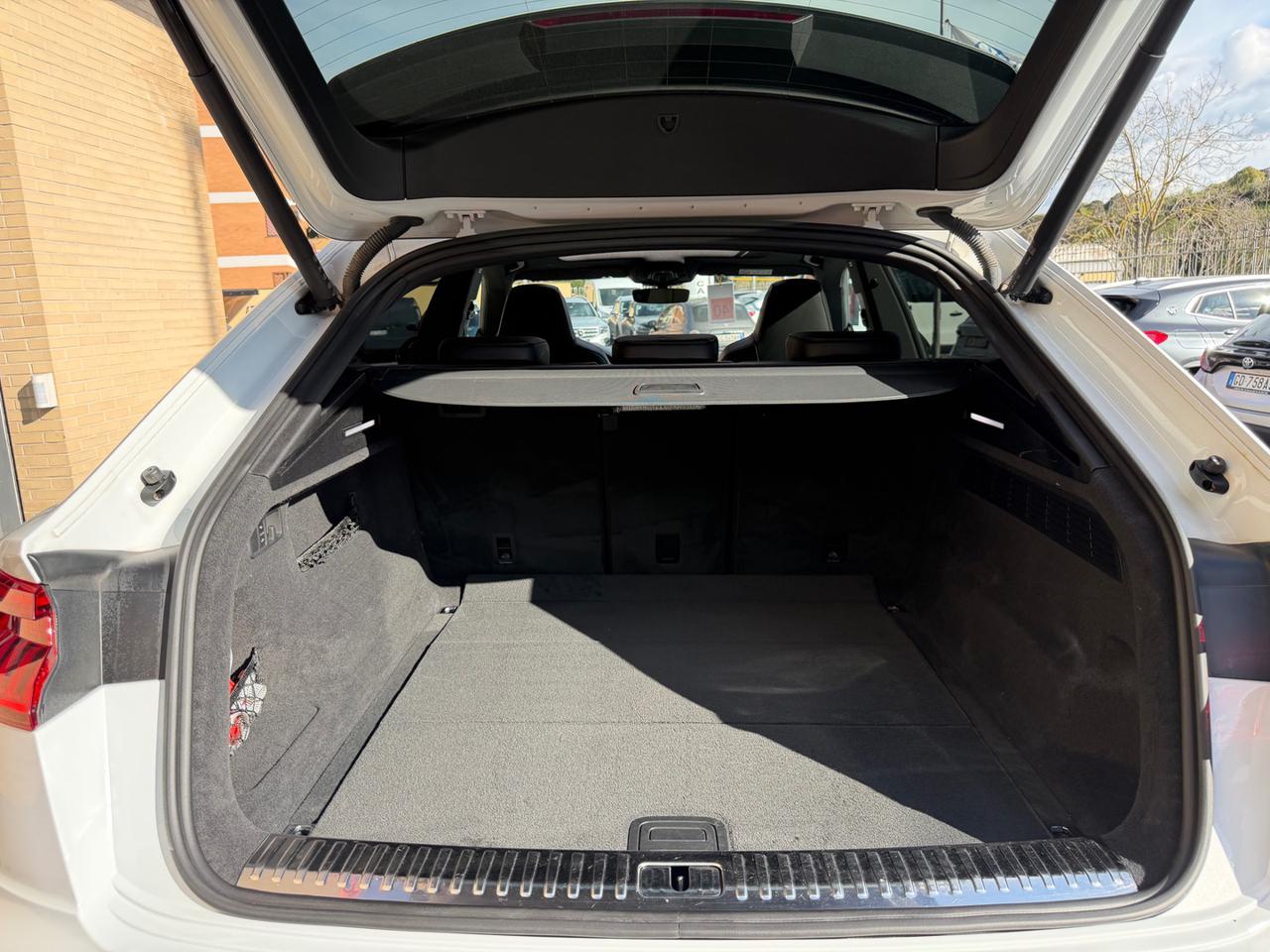 AUDI Q8 50 TDI 286 CV quattro tiptronic S-LINE - 8