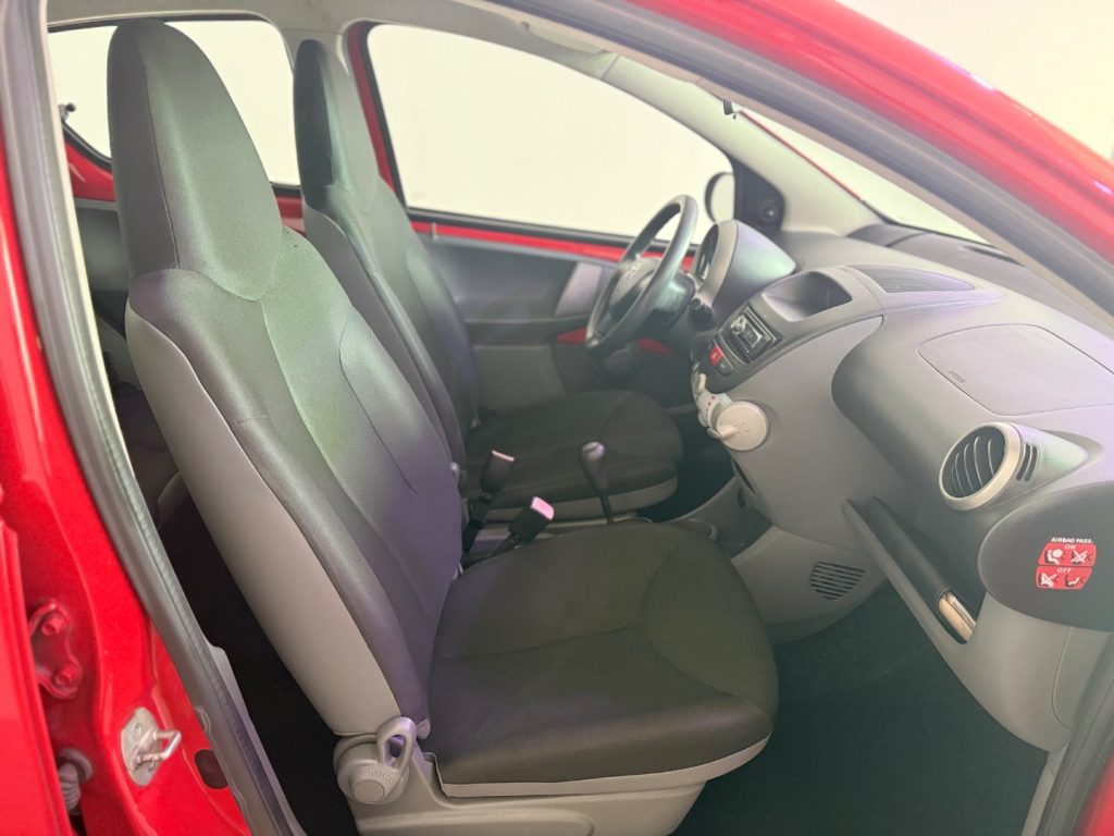 TOYOTA Aygo 1.0 12V VVT-i 5 porte Now - 12