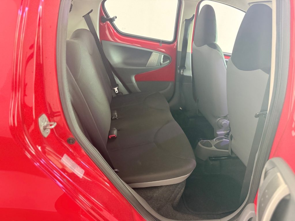 TOYOTA Aygo 1.0 12V VVT-i 5 porte Now - 13