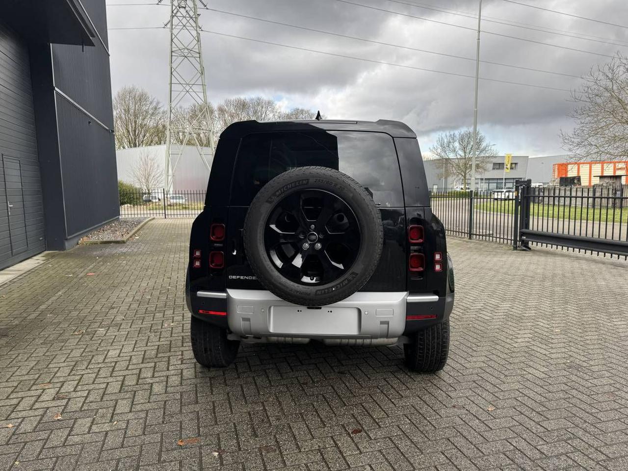 LAND ROVER Defender 90 3.0D I6 200 CV AWD Auto S - 12