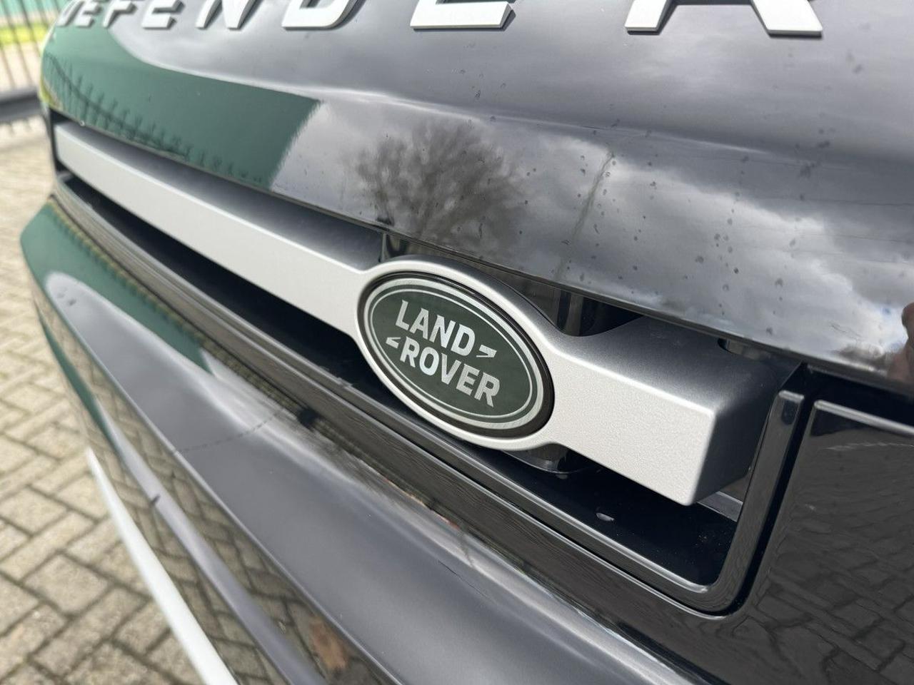 LAND ROVER Defender 90 3.0D I6 200 CV AWD Auto S - 18