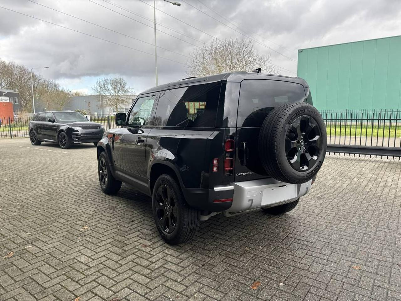 LAND ROVER Defender 90 3.0D I6 200 CV AWD Auto S - 4