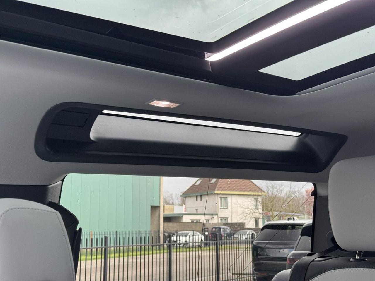 LAND ROVER Defender 90 3.0D I6 200 CV AWD Auto S - 24