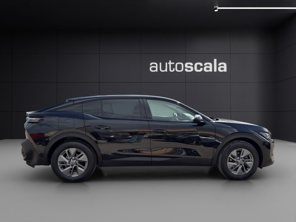 PEUGEOT 408 Hybrid 136 e-DCS6 Allure - 6