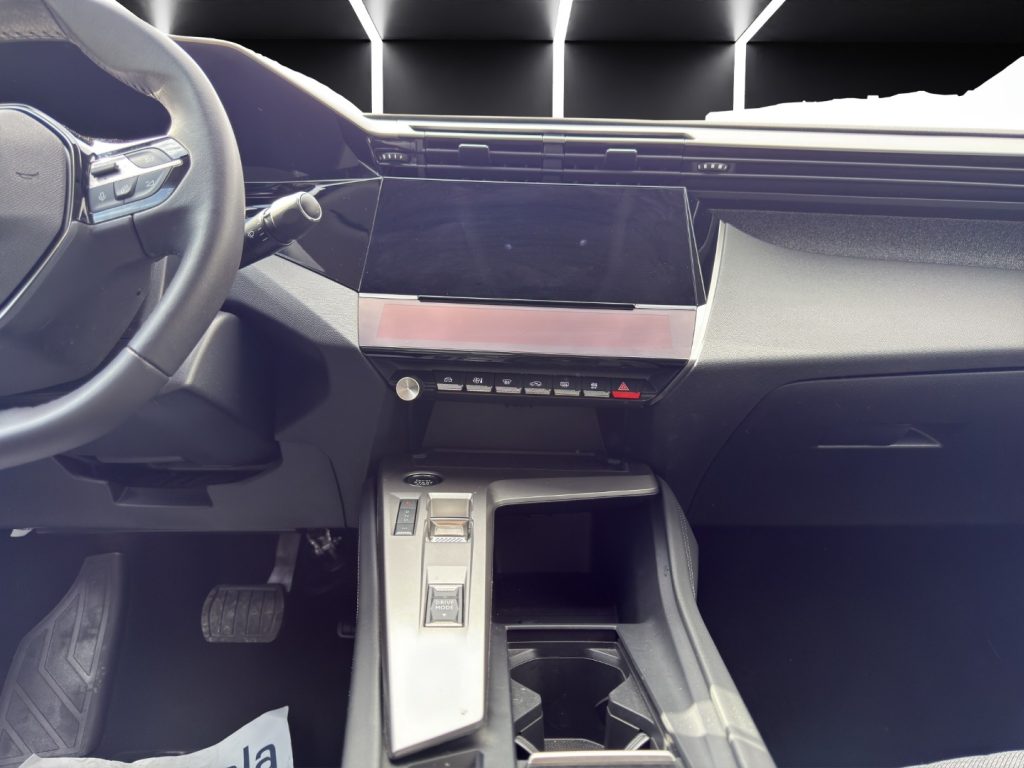 PEUGEOT 408 Hybrid 136 e-DCS6 Allure - 15