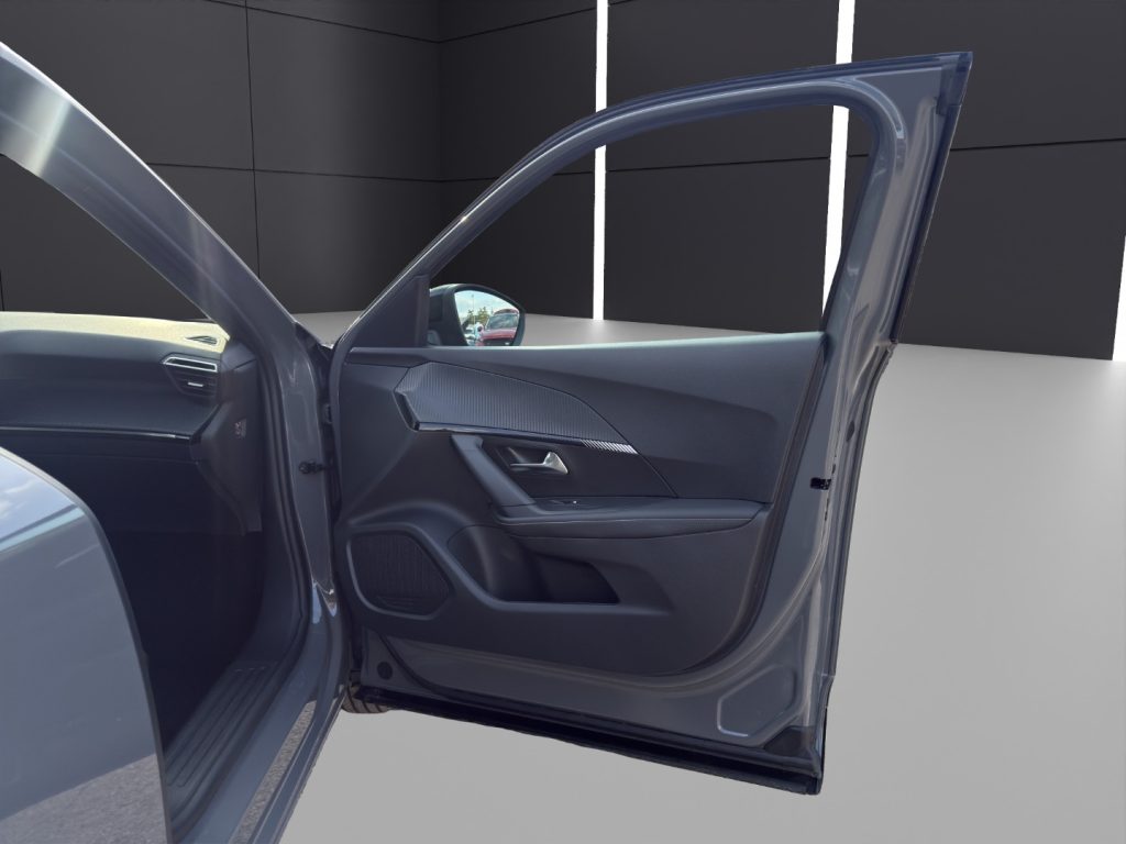 PEUGEOT 2008 Hybrid 136 e-DCS6 Allure - 17