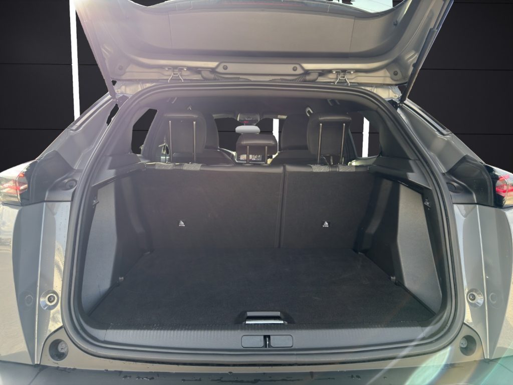 PEUGEOT 2008 Hybrid 136 e-DCS6 Allure - 20