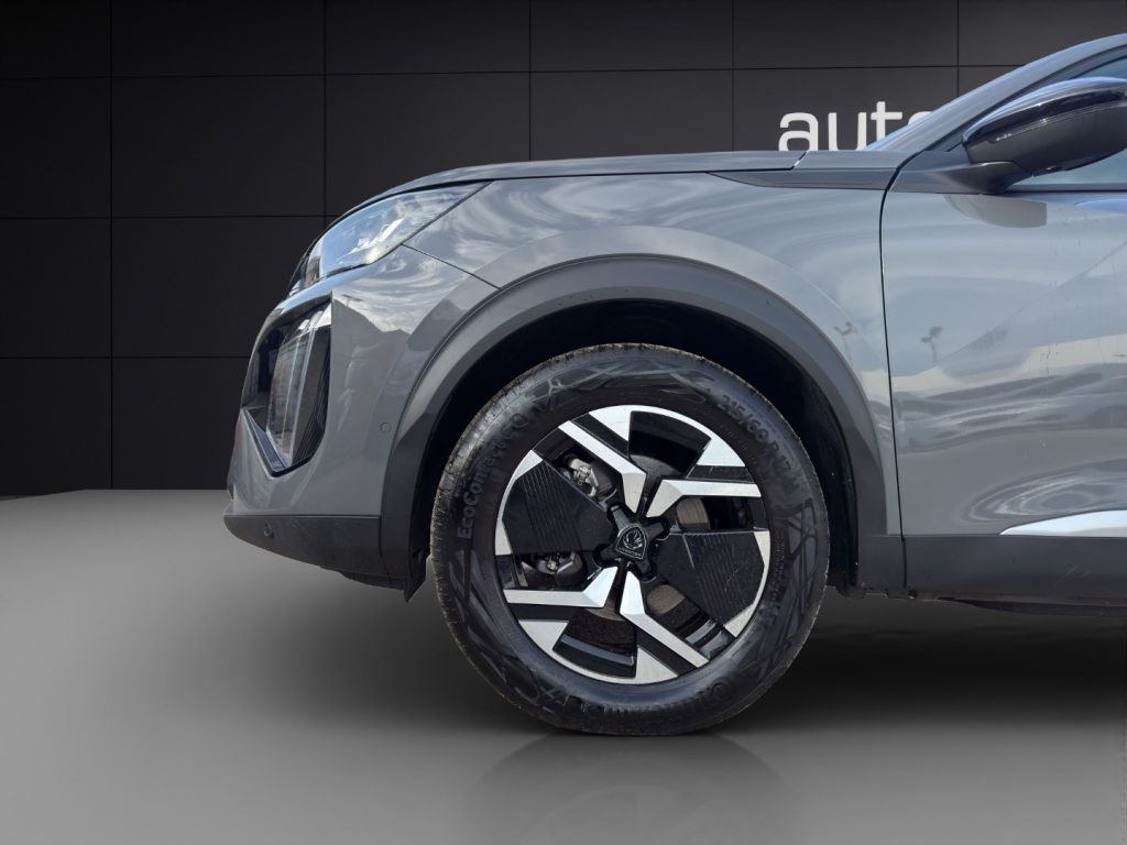 PEUGEOT 2008 Hybrid 136 e-DCS6 Allure - 21