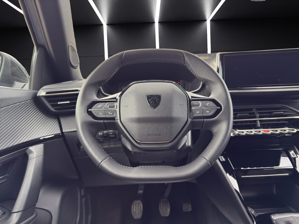 PEUGEOT 2008 PureTech 100 S&S Allure - 10