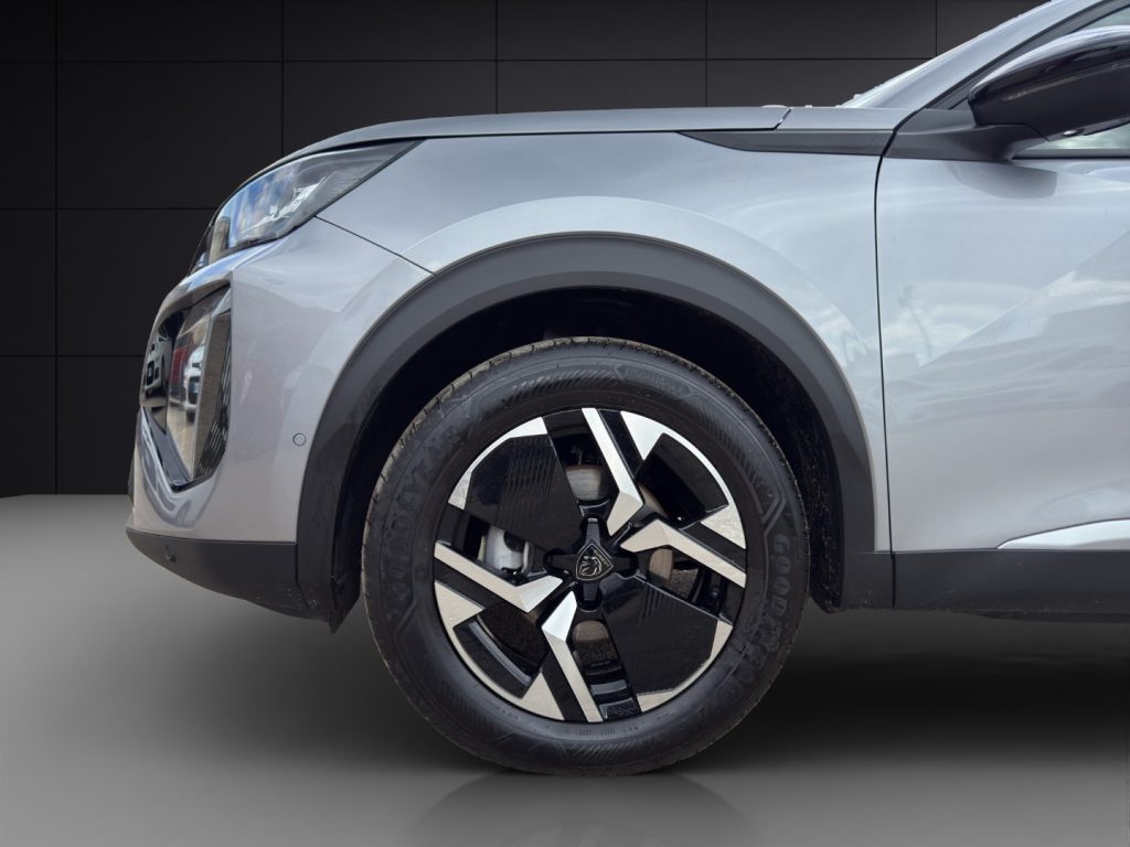 PEUGEOT 2008 PureTech 100 S&S Allure - 21