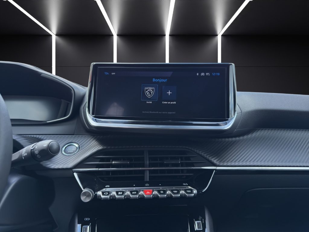 PEUGEOT 2008 PureTech 100 S&S Allure - 16