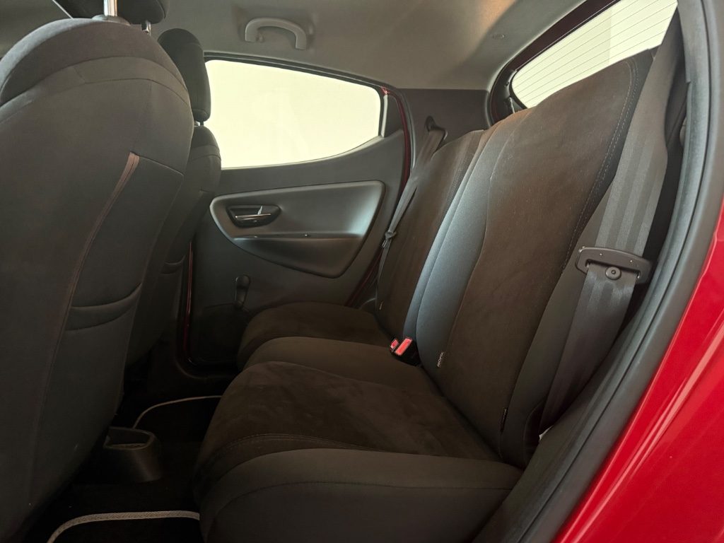 LANCIA Ypsilon 1.2 69 CV 5 porte Platinum - 9