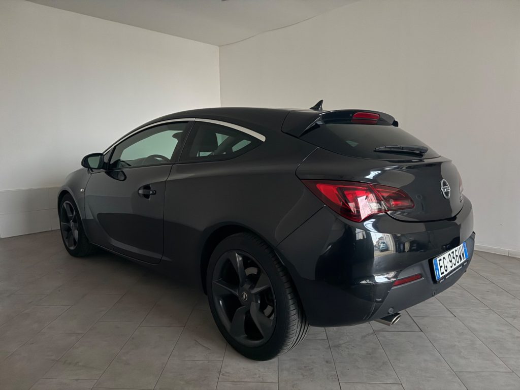 OPEL Astra GTC 1.6 Turbo 180CV 3 porte Cosmo S - 7