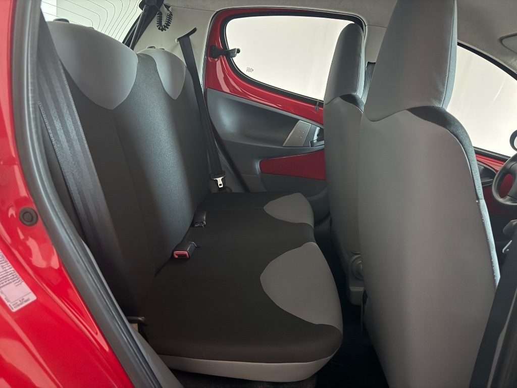 PEUGEOT 107 1.0 68CV 5p. Desir - 6