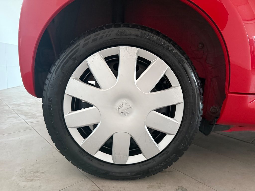 PEUGEOT 107 1.0 68CV 5p. Desir - 4