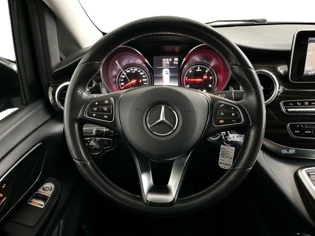 MERCEDES-BENZ V 250 d Automatic 4Matic Premium Long - 11