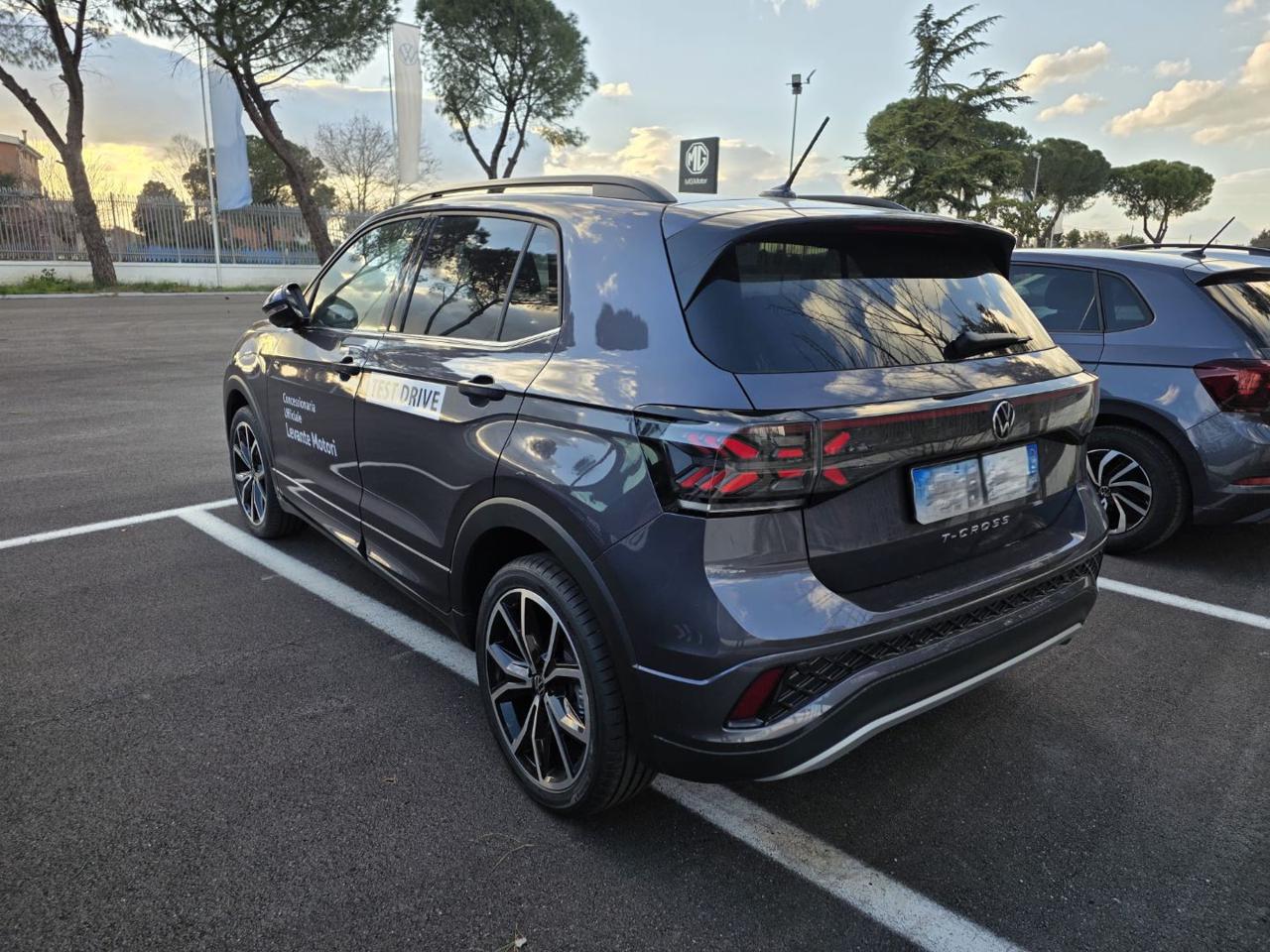 VOLKSWAGEN T-Cross 1.0 TSI 115 CV DSG R-Line - 3