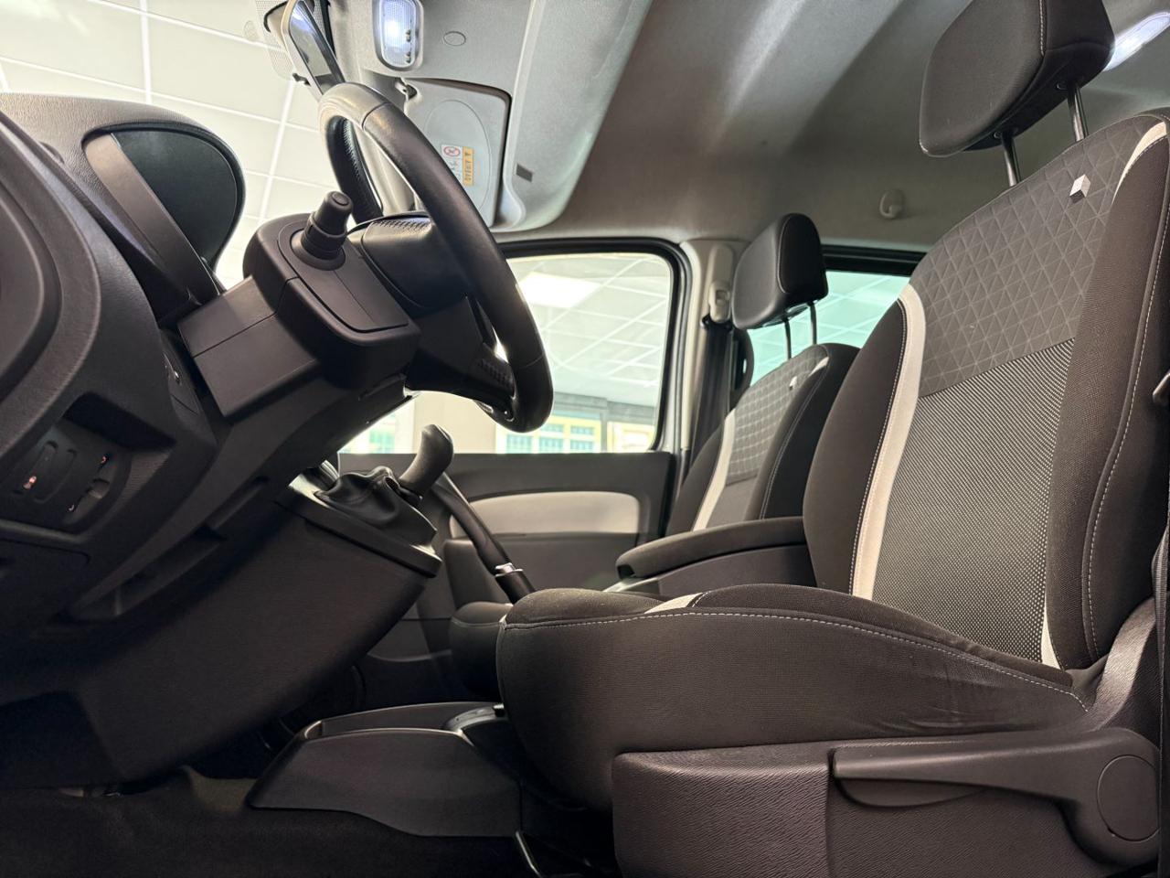 Renault Kangoo 1.5 dCi 90CV 5 porte Limited 2016 - foto 2