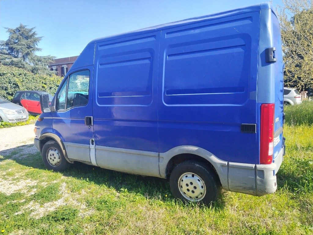 IVECO Daily 35S11 2.8 D PM-TA Furgone - 4