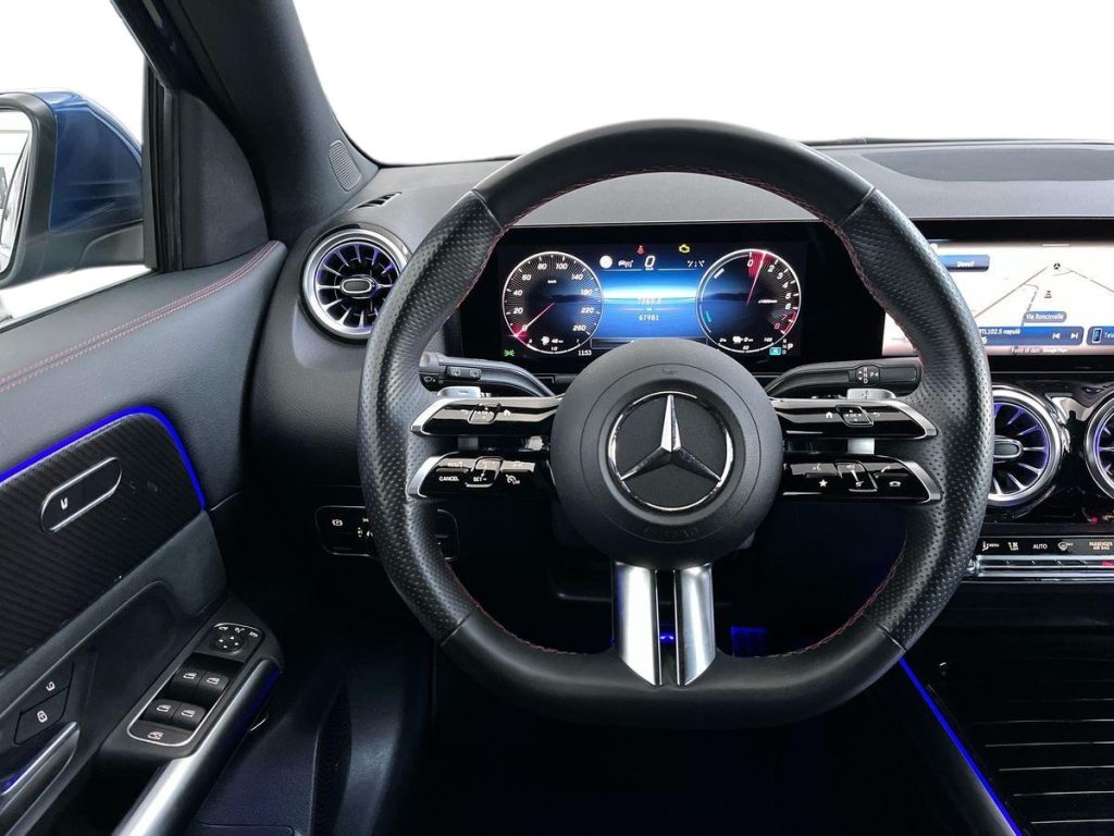 MERCEDES-BENZ GLA 250 e EQ AMG Line Premium auto - 11