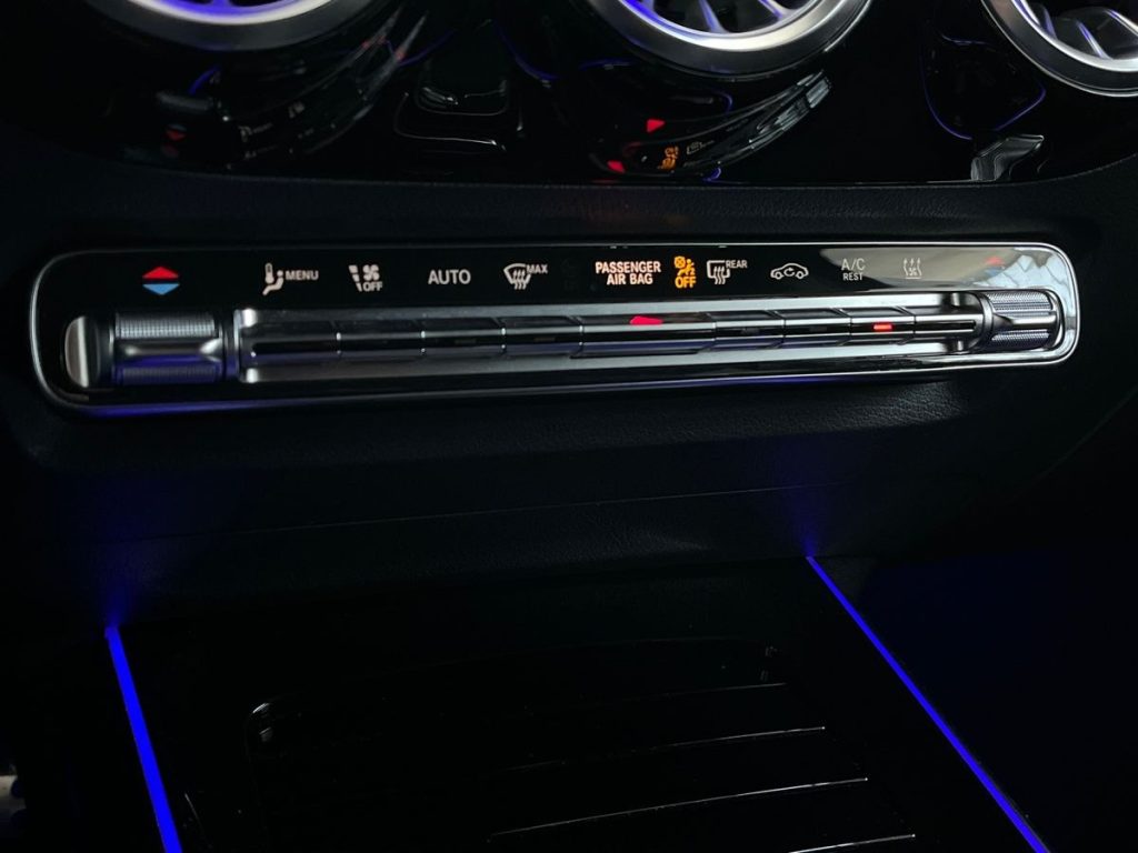 MERCEDES-BENZ GLA 250 e EQ AMG Line Premium auto - 14