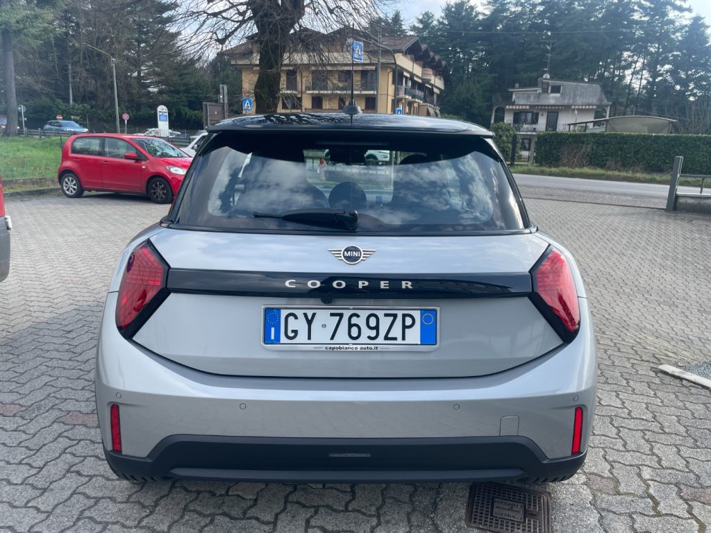 MINI Cooper C Favoured+PACCHETTO S+5.200KM+TELEC+18-UNCIO P. - 4