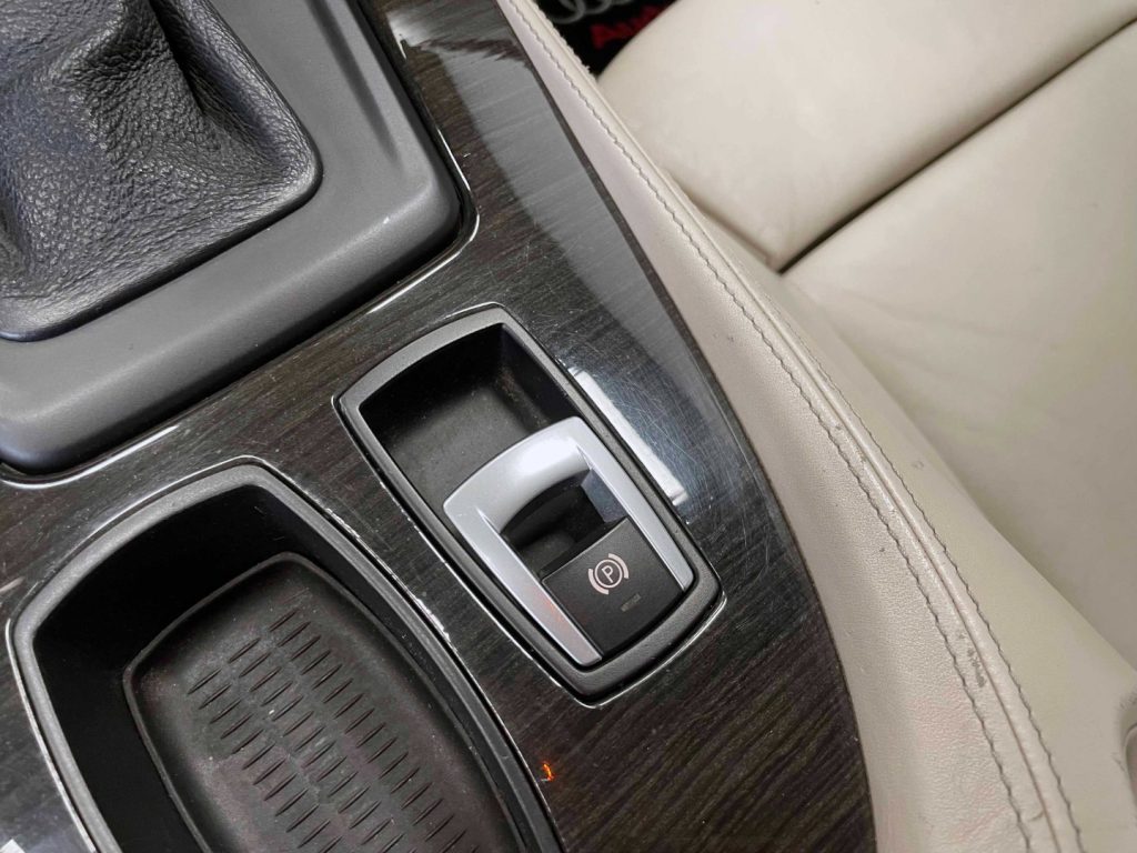 BMW Z4 SDRIVE 23I - 29