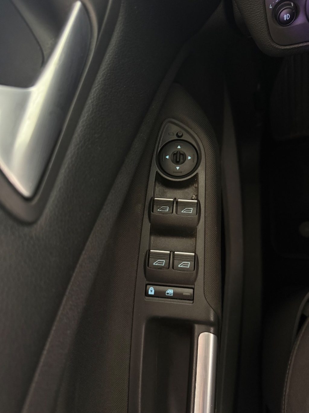 FORD C-Max 1.5 TDCi 120CV Start&Stop Titanium - 3