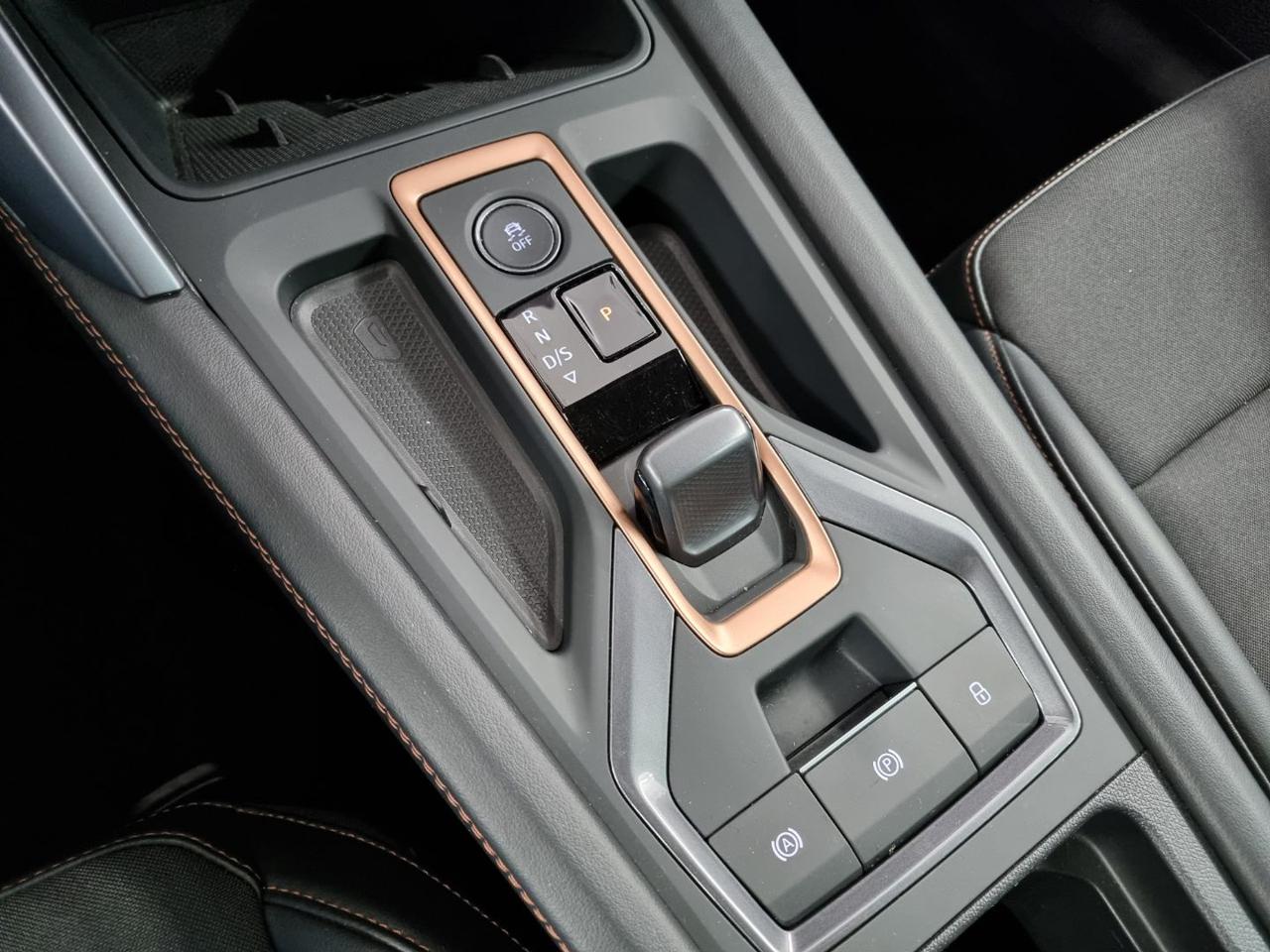 CUPRA Leon 1.5 Hybrid 150 CV DSG - 11