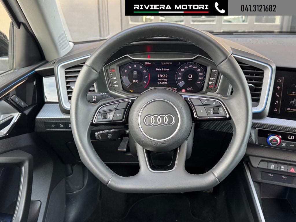 AUDI A1 SPB 30 TFSI S tronic Black Line - 6