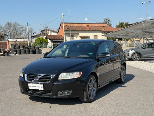 VOLVO V50 Nero pastello